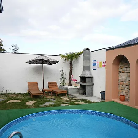 Alojamento de Acomodação e Pequeno-almoço Oba 4*