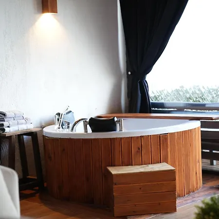 Alojamento de Acomodação e Pequeno-almoço Oba 4*