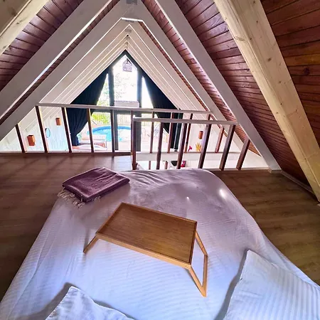 Oba Alojamento de Acomodação e Pequeno-almoço 4*